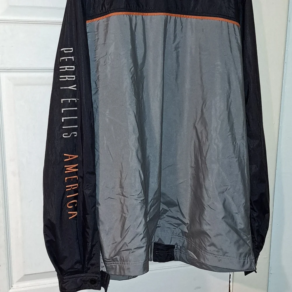 Perry Ellis 'America' Collection - Picture 9 of 9